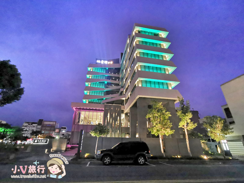 地景澤行館L形美學建築與傍晚夜景