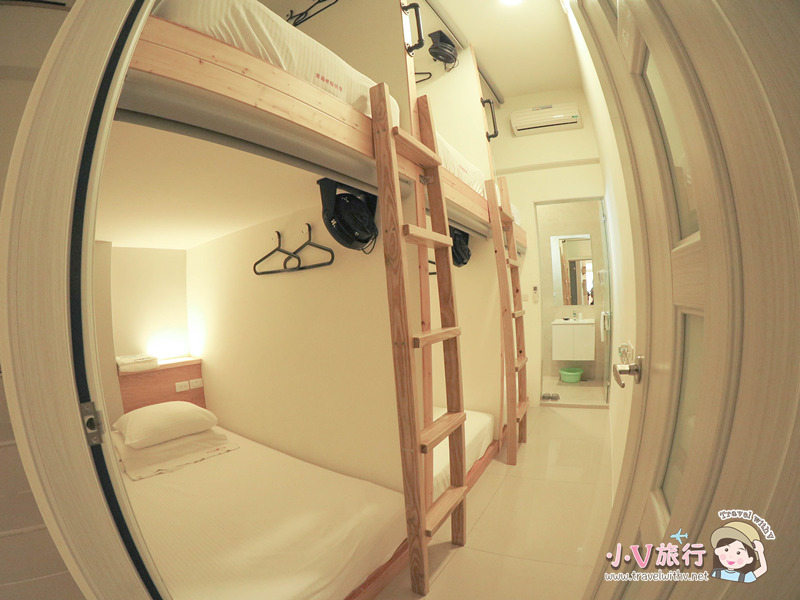 台東背包客棧 幸福肥屋膠囊六人套房單人床位