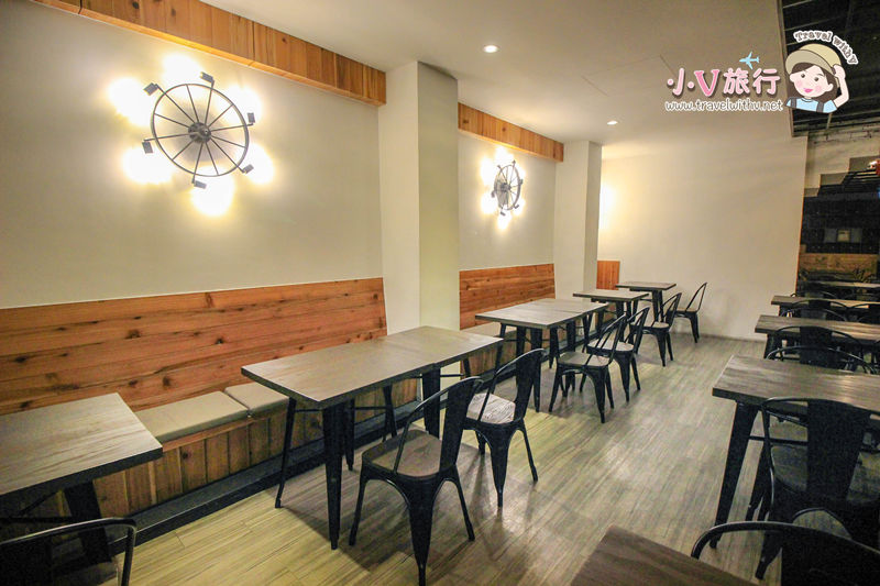 旅人驛站鐵花館餐廳用餐環境與座位